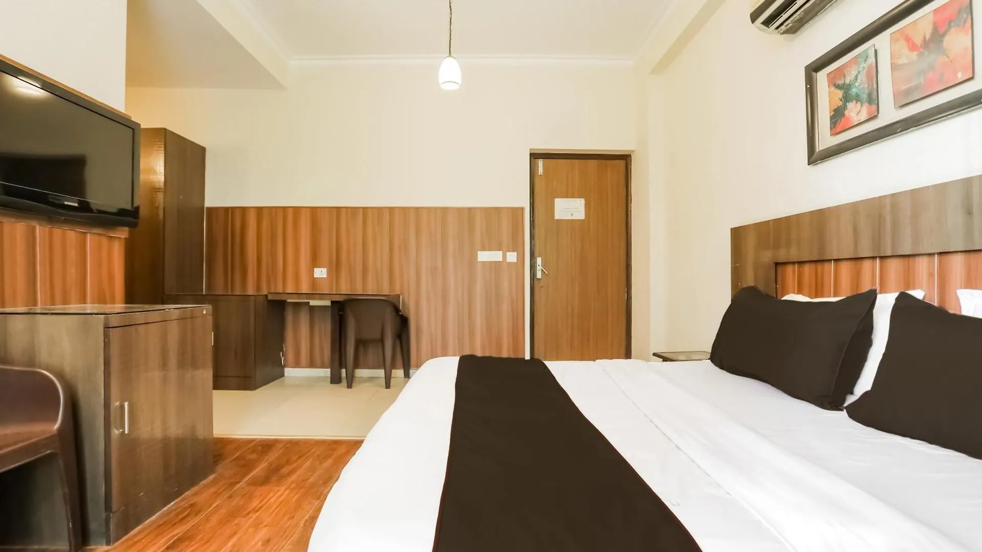 Hotel O Sagar Inn 古尔冈 4*,  印度