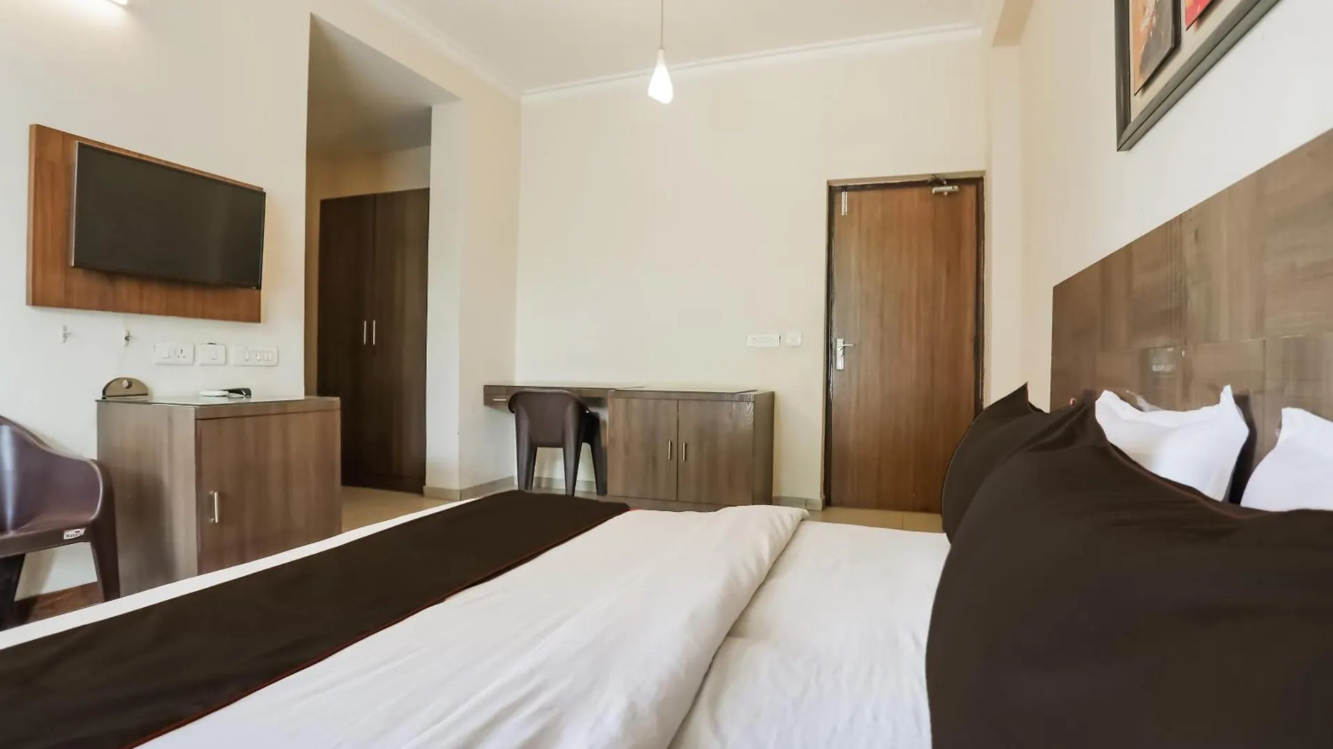 Hotel O Sagar Inn 古尔冈 4*,  印度